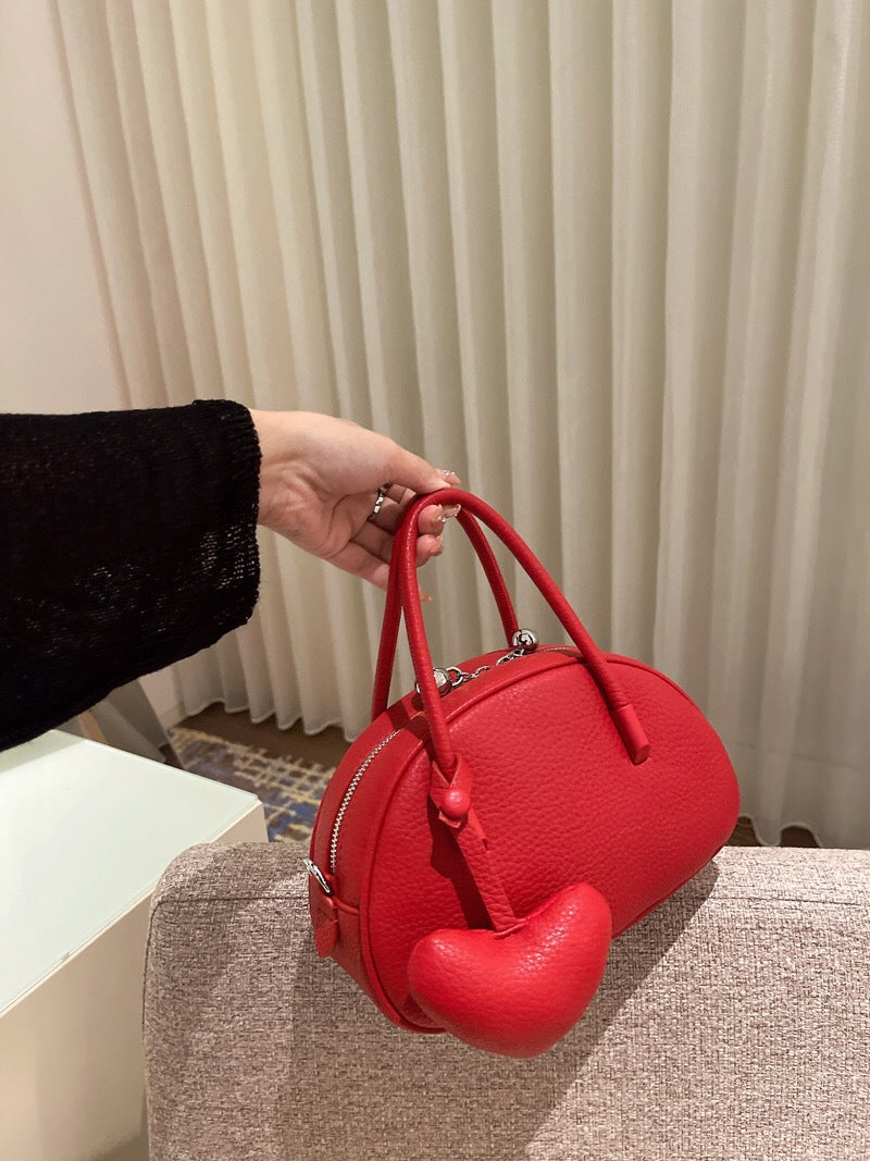 2024 Handbag For WomenLuxury Desinger Heart Crossbody Bag Solid Concise Ladies Femlae Bag